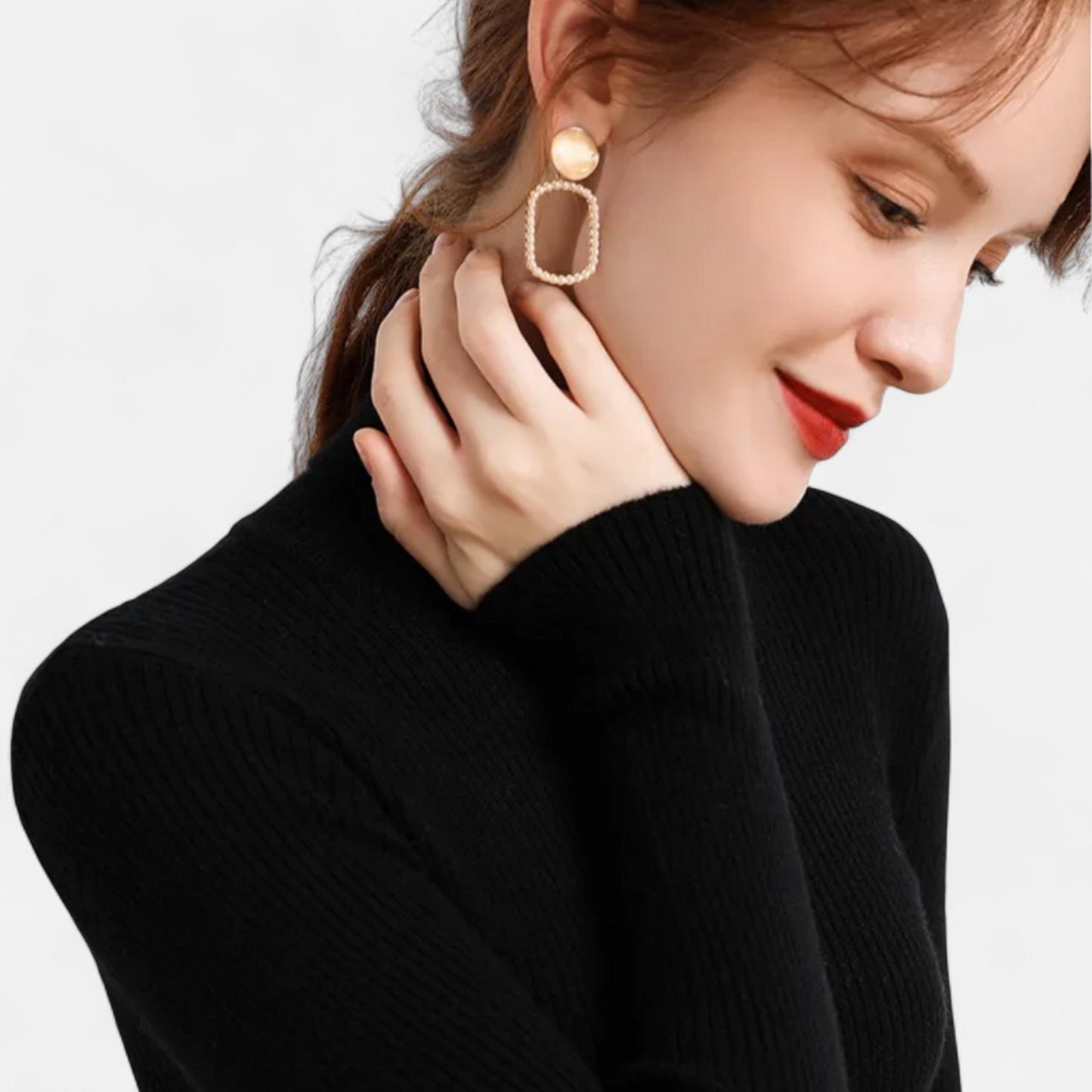 Jersey Cuello Alto Mujer Elegancia Atemporal en Cachemira